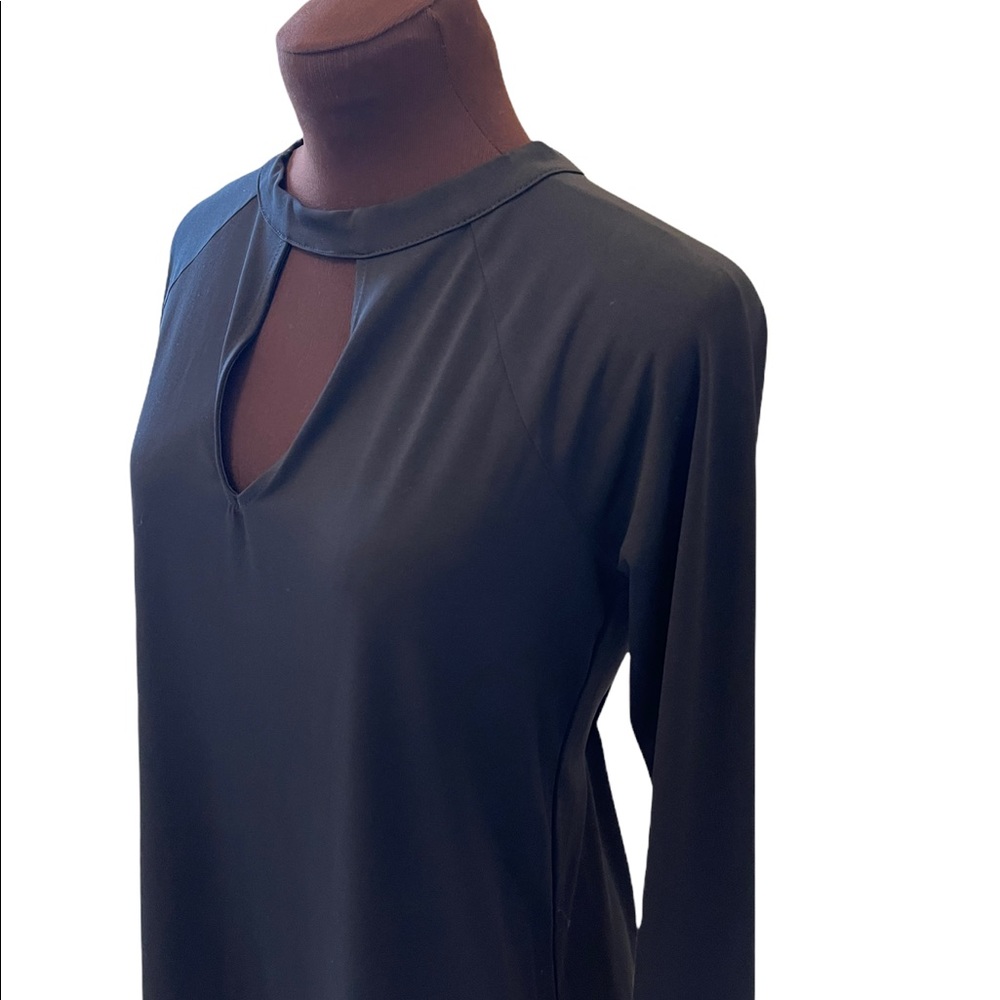 Michael Khor black V neck jersey top